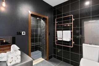 Outstanding quality renovation inner city home - Hobart - 0