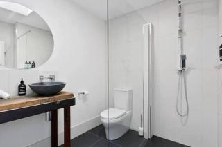 Outstanding quality renovation inner city home - Hobart - 5