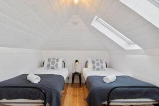 Outstanding quality renovation inner city home - Hobart - 3