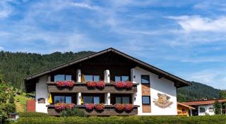 Gästehaus Kaindl - Reit im Winkl - 3