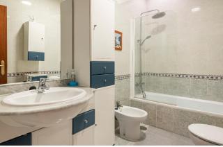 Habitacion en Casa Familiar con Baño Compartido - Coria del Río - 6