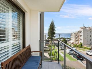 Pleasant View Unit 4 Kings Beach QLD - 8