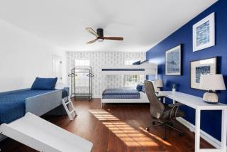 Large Groups' Luxury House - Pool - Sleep 22 - 3