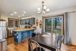 New! Brundage Meadows 1 - Bright, cozy - 2story - wood stove - forest views - by trails, lake, town - McCall - 7