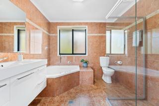 11 Warbler Crescent - 1