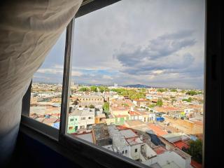 "Paco's Depa" Habitación privada en Depa compartido en el Centro Histórico con alberca y gimnasio! - Guadalajara - 4