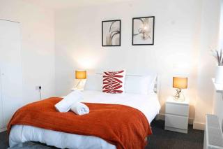 Premium 3 bedroom Apartment 5 minutes to Central London Enjoy Cashback for all September Stays - London - 4