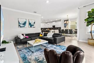 6 Bedrooms- 5 Bathrooms- Storey Lake 4286 Pd - Kissimmee - 0