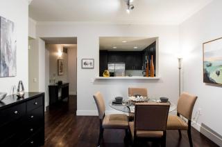 Super Quiet Apartment In Full Service Bldg near UCLA - 8