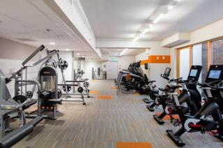 Super Quiet Apartment In Full Service Bldg near UCLA - 4