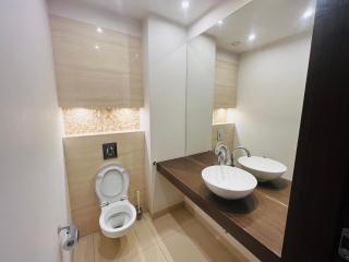 Parking slot included - 70m2 two-bedroom apartment - Varsavia - 1