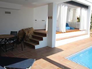 6020 VILLA MARTIN, CASA CON INTIMIDAD, MARAVILLOSA VISTA PANORÁMICA A CANYELLES PETITES, ZONA MUY TRANQUILA EN LA COLINA, JARDIN CON ZONA CHILL-OUT. A.A. PARKING - ES-258-82 - Roses - 3