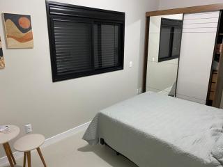 Apartamento com piscina a 100 metros da praia - 7