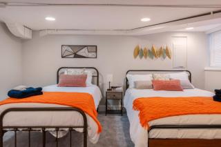 Comfortable 4 Bedroom Home with City View Near Capitol Hill Washington DC - 9