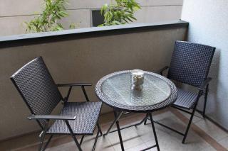 Stylish 2 Bed 2.5 Bath Condo Near Beverly Hills. - 6