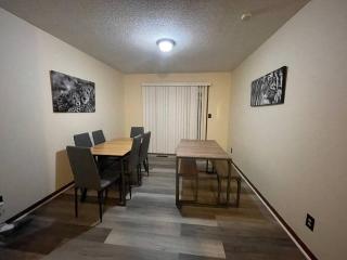 ~Como's Finest ~A Home Away From Home ~Sleeps 10 ~ - Columbia - 7
