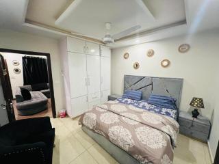 Stylish & Serene 2BHK Apt - Islamabad - 2