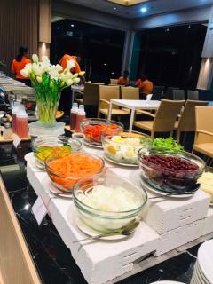 Mayflower Grande Suite Hotel - Phitsanulok - 9