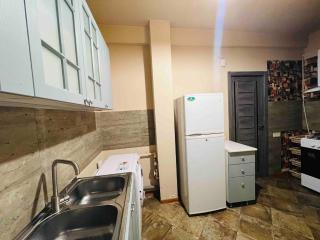 Best Location, Cozy Spacious Apart Near Republic - Yerevan - 2