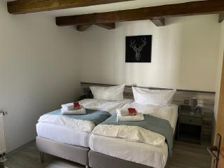 Landhotel Der Distelhof mit Scheunencafé - Dillstädt - 5