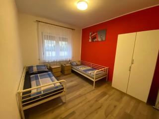 Wohnung mit 2 Schlafzimmer, bis 4 Personen, Privatparkplatz - 8