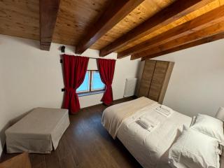 Lo Stambecco Bianco Chalet - Aosta - 3