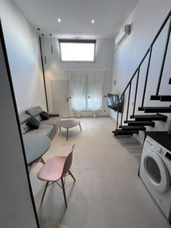 Mini duplex moderno bien ubicado. - Tarifa - 7