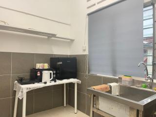 6 Bedrooms Homestay Level 1 Shop House by Mr Homestay - 5