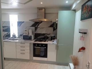 Charming spacious 1-Bed Apartment in Dagenham - 7