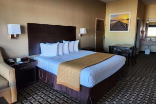Days Inn by Wyndham Baytown East - Baytown - 1