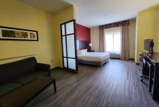 Days Inn & Suites by Wyndham Houston / West Energy Corridor - Houston - 1