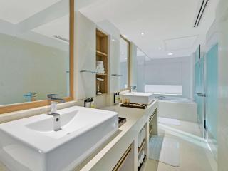 Pullman Phuket Karon Beach Resort - Strand Karon - 4