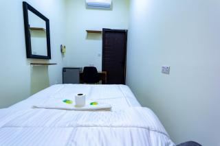 Relaxing Private Rooms in Compound Housing near Burj Alarab Villa 124 - Dubai - 5