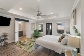 Silver Sands Getaway in Panama City Beach - Private pool, walk to beach, family friendly - Panama City Beach - 1