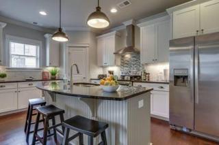 Spacious 4 King Room Belmont Home, 2 Living Rooms, Walk to Belmont & Vanderbilt, Large Dining Table, Smart TVs, Parking, 24 Hr Hospitality, Near Music Row & Hillsboro Village - 9