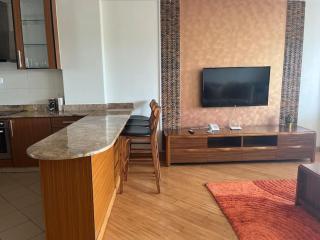 Elegant, Serene furnished and Serviced apartment. - Nairobi - 8