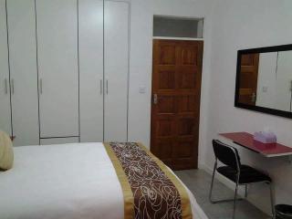 Keeme-Nao Self Catering Apartments - 8