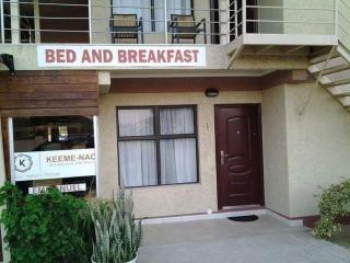 Keeme-Nao Self Catering Apartments - 1