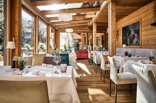 Small Luxury Hotel of the World - DasPosthotel - 1