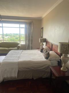 Hilltop Manor Bed and Breakfast - Durban - 1