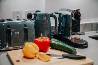 Grade II Stunning City Living, City centre, Fast WiFi, Families, Contractors - 4