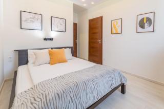 Miami Vice Apartment with Balcony - Budapest - 8