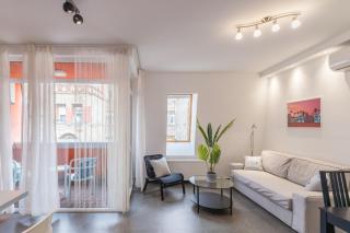 Miami Vice Apartment with Balcony - Budapest - 4