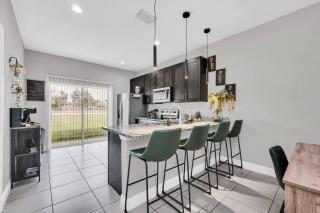 Uniquely Chic home near Disney! - Kissimmee - 2