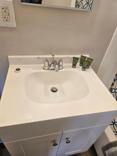 Spacious 3 bedroom Condo Close to Weirs Beach!! - Laconia - 1