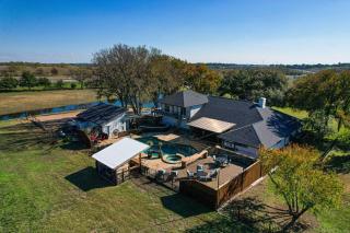 Cowtown Casa: A Place to Hang Your Hat - 1