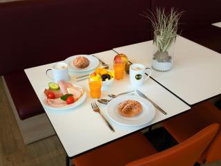 B&B Hotel Bremen-Überseestadt - Brema - 7