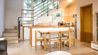Nautilus-Bay Steinhaus im Dorf von Zavala für 2-7 Personen, 3 Schlafzimmer - Zavala - 1