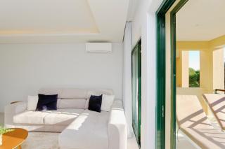 Birdie Bliss Apartment - CleverDetails - Sleeps 4 Adults and 1 Child - Vilamoura - 1
