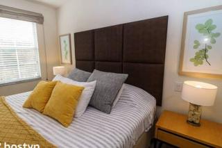 Beautiful Townhome w Hot Tub Near Disney - Kissimmee - 1